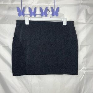 NWOT Simply Vera Vera Wang women’s dark gray stretch soft mini skirt size XL